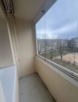 2-Raum Wohnung - wird neu saniert mit Balkon - Bautzen