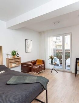 Neuwertig mit vielfältigem Potenzial: Fünf möblierte Apartments / Wohnungen, gewerblich vermietet. - Buckenhof