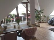 Schöne, gepflegte, helle 3,5 Zi - Maisonetten Wohnung mit großem Balkon, EBK und AA in Schwaigern - Schwaigern