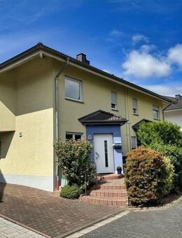 Doppelhaushälfte mit Weitblick & liebevoll gestaltetem Garten - Koblenz