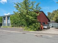 Freisteh. san. EFH+ELW+Halle+Büros, Ortsrandlage, gr. Garten Pool+Gartensauna, o.Makler! - Taunusstein