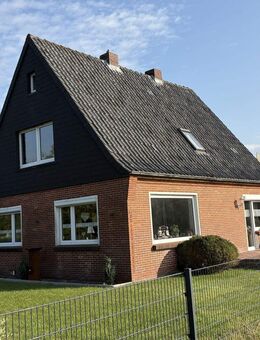 Wohnhaus mit großem Grundstück - Leezdorf