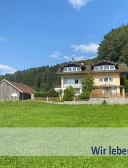 RESERVIERT!! LANDHAUS IN ALLEINLAGE MIT FERNBLICK SOWIE WALDBESTAND UND TEICH -TIERHALTUNG GEEIGNET - Hengersberg