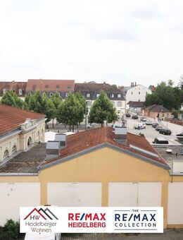 Toplage mit Blick auf den Schlossplatz 3ZKB Wohnung in Luxusausstattung 101m² Balkon + Stellplatz - Schwetzingen