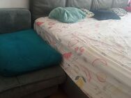 Holz und Leder Bett und Schrank - Karlsruhe