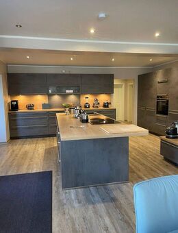 Wohnung an der Nordseeküste mit allem Drum und Dran für 2.995 Euro / m² - Krummhörn