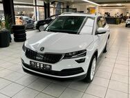 Skoda Karoq Style PANO+SHZ+NAVI+EPH+RFK 1.5 TSI ACT - Stuttgart