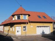 Luxuriöses Einfamilienhaus zum Verkauf in Eger Pást utca 1 / Ungarn - Freiburg (Breisgau)