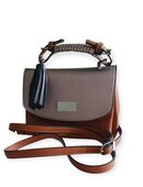 Handtasche – Hellbraun mit zartem Metallic-Touch in 51069