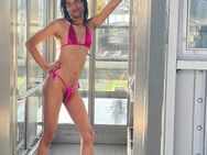 Sissy Erziehung & Exposure - Im Bikini durch Berlin 👙💞 - Berlin