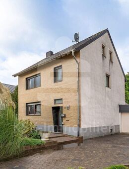 Freistehendes Einfamilienhaus mit Garten in Düren-Birkesdorf ! - Düren