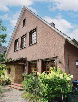 Familienidyll in zentraler Lage - Gepflegtes 6-Zimmer-Einfamilienhaus mit Nebengebäude in Geeste - Geeste