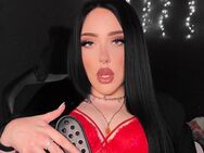 Online-Herrin sucht willige Sklaven & Sissy’s ⛓️ - Berlin