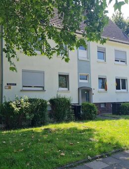 Helle 2 Zimmer-Dachgeschosswohnung zu vermieten! - Essen