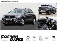 VW T-Roc, 1.0 TSI Life Winterpaket, Jahr 2023 - Zülpich