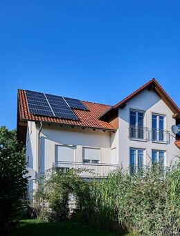 Helle Dachgeschosswohnung mit Gartenabteil und zwei Stellplätzen in ruhiger Lage von Leiblfing - Leiblfing