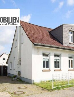 TT bietet an: Großzügiges Wohnhaus mit zwei Einheiten und weitläufigem Grundstück im Stadtteil Himmelreich! - Wilhelmshaven