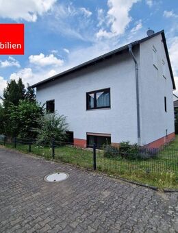 Zweifamilienhaus in zentraler und ruhiger Lage - Rodenbach (Hessen)