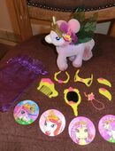 FILLY Frisierpferd mit Zubehör und Wackelbildern/Lenticulars zum Aufkleben in 47169