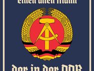 Lustiges Blechschild Unterschätze niemals einen alten Mann der in der DDR aufgewachsen ist Ostalogie 17x22 cm - Berlin