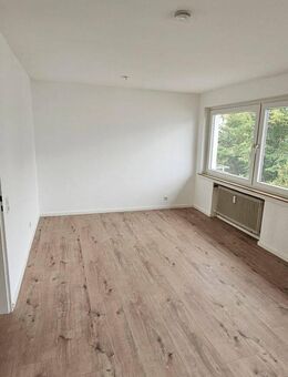 Renoviertes Apartment in ruhiger Standrandlage sucht neuen Bewohner! - Burscheid