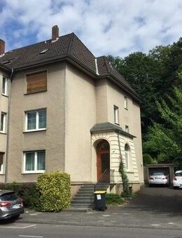 Ansprechendes und gepflegtes Mehrfamilienhaus in gesuchter Lage ! 4 Wohnungen , traumhafter Garten u. Park, Terrasse, Balkon, 2 Garagen - Mönchengladbach