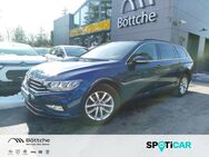 VW Passat Variant, 1.5 TSI Business, Jahr 2023 - Potsdam