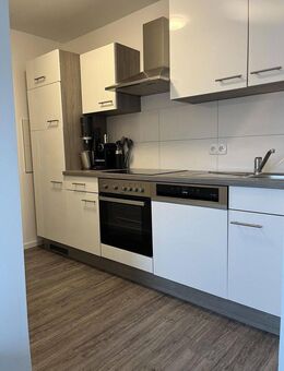 Sanierte 1,5 Zimmer Wohnung im Zentrum von Jülich mit Einbauküche - Jülich