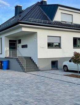 Tolle 3-Zimmer Dachgeschosswohnung mit Carportstellplatz - Beselich