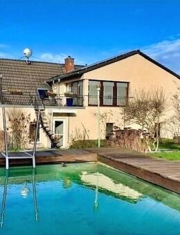 Ihr neues Zuhause mit Pool und Garten! - Lengenfeld