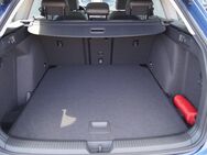 VW Golf Variant, 1.5 Style Golf VIII eTSI, Jahr 2024 - Barth