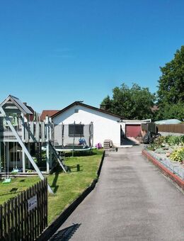 Märchenhafter Bungalow mit Pool, Wintergarten und Privatsphäre - großes Grundstück in Top-Lage - Tiefenbach (Landkreis Landshut)