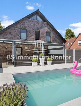 Hinte! Neuwertiges Einfamilienhaus mit gehob. Ausstattung, Swimming-Pool und Garage in ruhiger Lage! - Hinte