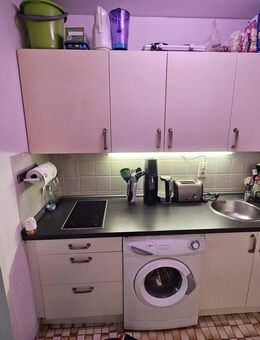 Möbliertes 1-Zimmer-Apartment mit Loggia - Perfekte Investition für Kapitalanleger! - Regensburg