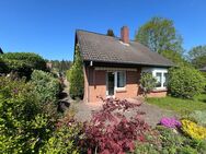 *** PROVISIONSFREI *** Einfamilienhaus aus 1990 mit Carport ideal auch für Handwerker - Ammersbek