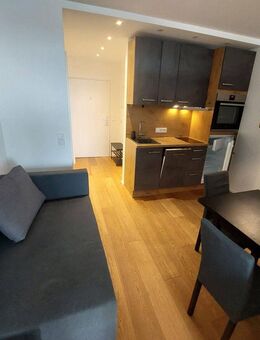 Apartment möbliert 9.OG - direkt an der Theresienwiese - München