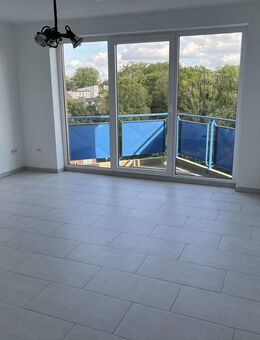 Helle 1,5-Zimmer Wohnung mit Balkon im 5. OG (mit Aufzug) - Wilhelmshaven