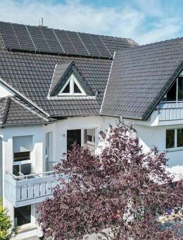 Sofort wohlfühlen: 7-Zi.-EFH mit Weitblick ins Grüne in Schlangenbad-Wambach - Schlangenbad