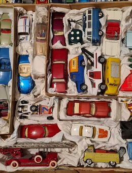 Dinky Corgi Moko Lesney Matchbox Regular Superfast Siku Plastik und V Serie Schuco Tekno Wiking und andere - Berlin