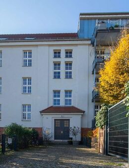 Fußläufig zur Altstadt: Helle Beletage-Wohnung mit zwei Balkons, Garten & Ausbaupotenzial - Berlin