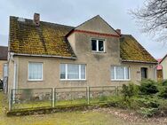 Einfamilienhaus mit Stall und zwei Garagen - Wittstock (Dosse)