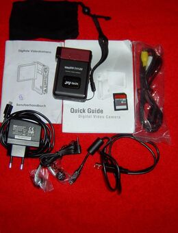 Yay-tech Camcoder DHV 22 1GB rot - Wiesbaden