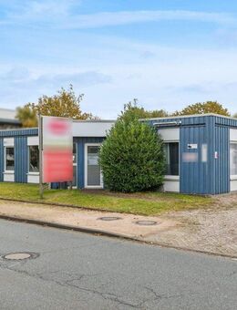 Gepflegte Gewerbeimmobilie mit separatem Wohnhaus und vielseitigen Optionen - Bordesholm