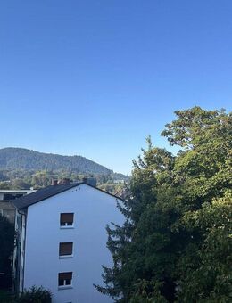 Erstbezug nach Sanierung: Stilvolle 2-Zimmer-Wohnung mit 2 Balkonen im Herzen von Baden-Baden - Baden-Baden