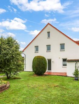 Vielseitiges Dreifamilienhaus mit Garten in zentrumsnaher Lage von - Leopoldshöhe