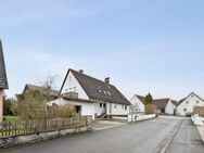 Gepflegtes Zweifamilienhaus mit Keller und Garten am Bildungsstandort Weidenbach - Weidenbach (Bayern)