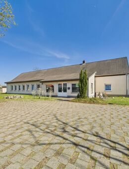 Immobilie mit vielfältigen Nutzungsmöglichkeiten - Bad Dürrenberg