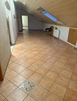 4 Zimmer DG-Wohnung - Nidderau-Ostheim - Nidderau