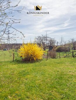 Großzügiges Zweifamilienhaus mit Garten, Garage und Weitblick ins Grüne - Aichwald