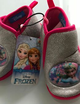 Mädchen Kinder Schuhe Hausschuhe Elsa Anna Frozen Eis Königin Disney Grau Rot Gr. 23 Marke: Frozen. - Albstadt